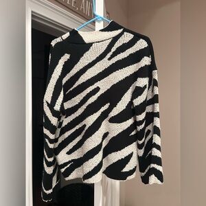 NWOT Pink Lily Oversized Zebra Sweater